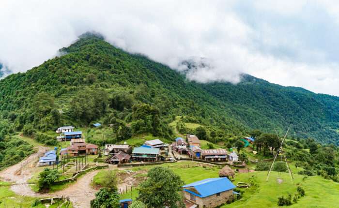 small-village-mountains-travel-nepal-himalaya1