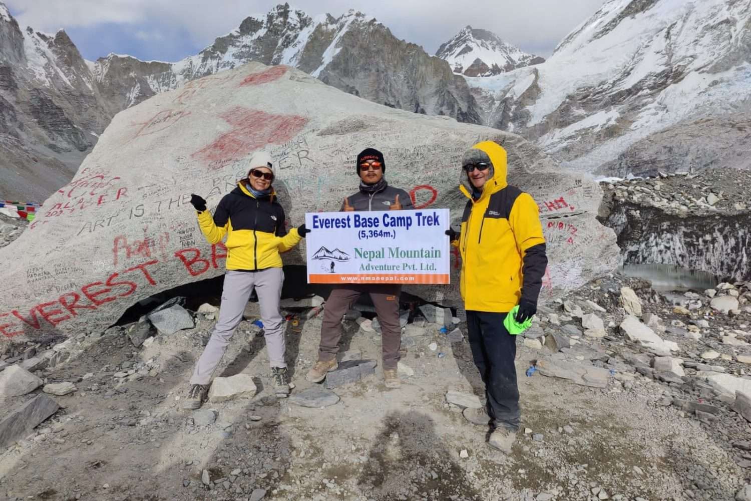 everest base camp trek picture